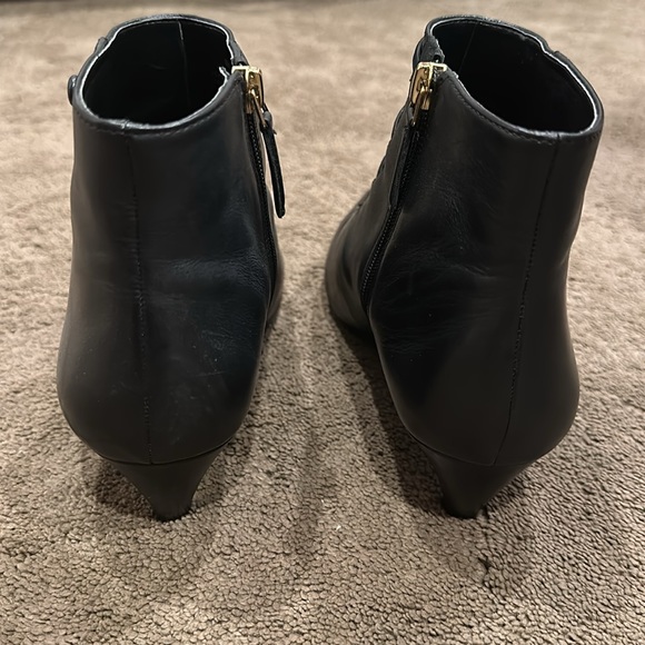 Nine West Bootie Boot - size 9M - Black - Picture 3 of 9